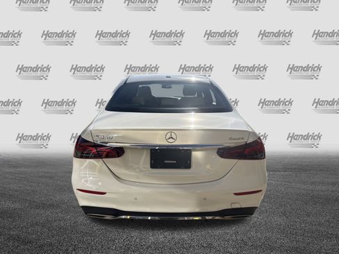 Used 2023 Mercedes-Benz E 350 4MATIC Sedan image 9