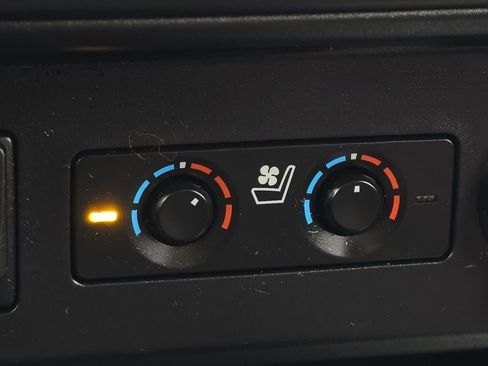 Used 2018 Toyota 4Runner Limited image 19