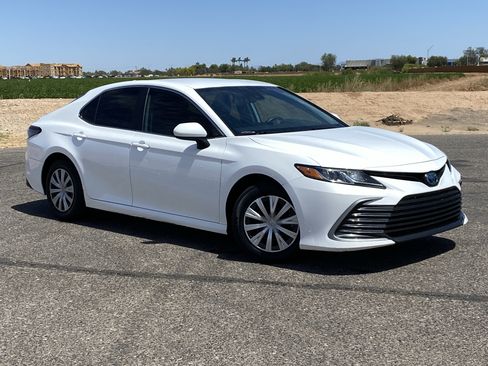 Used 2022 Toyota Camry LE FWD image 31