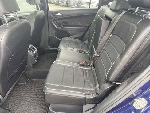 Used 2022 Volkswagen Tiguan SEL R-Line image 13