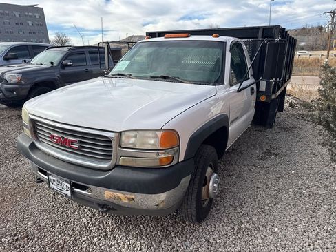 Used 2001 GMC Sierra 3500 SL image 3