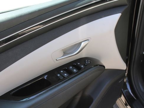 Used 2024 Hyundai Tucson Limited AWD/4WD image 19