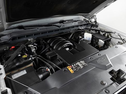 Used 2018 Chevrolet Silverado 1500 LTZ w/ Sport Package image 41