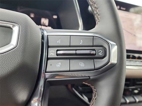 New 2026 GMC Canyon Denali image 23