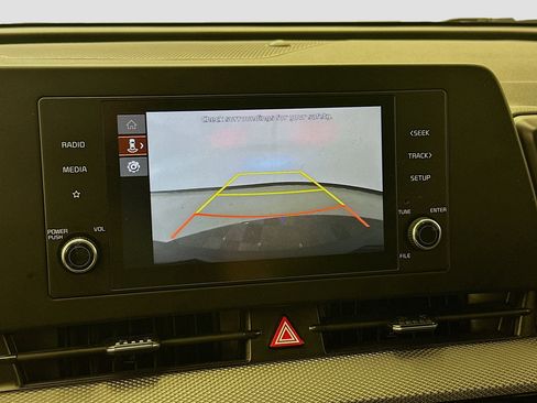 Used 2025 Kia Sportage LX image 22