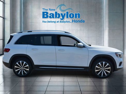 Used 2022 Mercedes-Benz GLB 250 4MATIC image 5