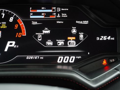 Used 2016 Lamborghini Huracan LP 580-2 RWD image 22