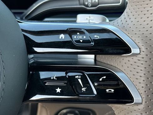 New 2025 Mercedes-Benz GLS 580 4MATIC image 16