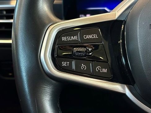 Used 2025 BMW i4 eDrive40 w/ M Sport Package image 19