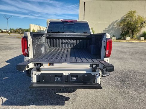 New 2026 GMC Sierra 1500 AT4X AWD/4WD image 7