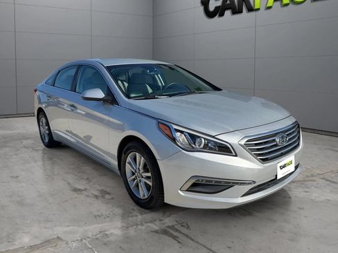 Used 2015 Hyundai Sonata SE w/ Option Group 09 FWD image 4