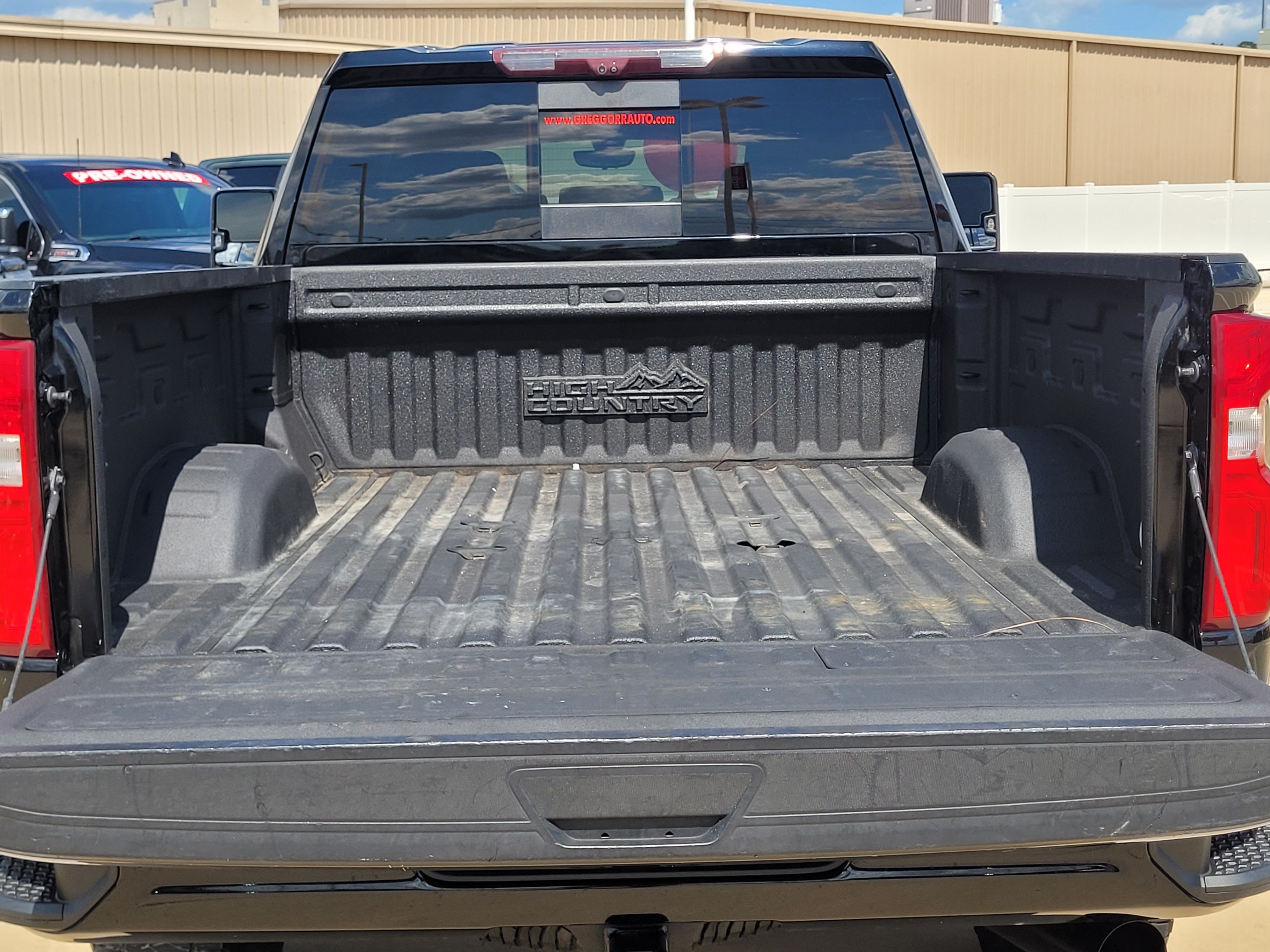 Used 2022 Chevrolet Silverado 2500 High Country w/ Z71 Off-Road Package AWD/4WD image 9