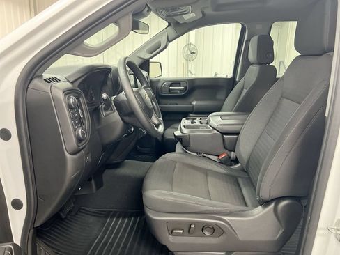 Used 2023 Chevrolet Silverado 1500 Custom AWD/4WD image 19