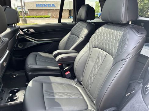 New 2026 BMW X7 M60i AWD/4WD image 19