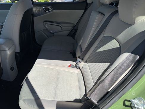 Used 2023 Kia Soul EX image 12
