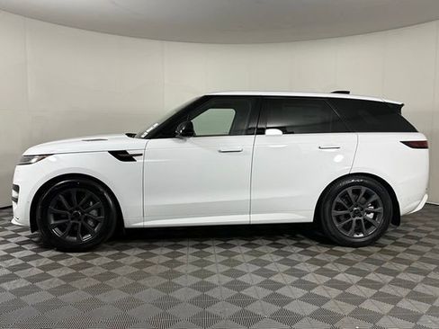 New 2026 Land Rover Range Rover Sport Dynamic SE AWD/4WD image 3