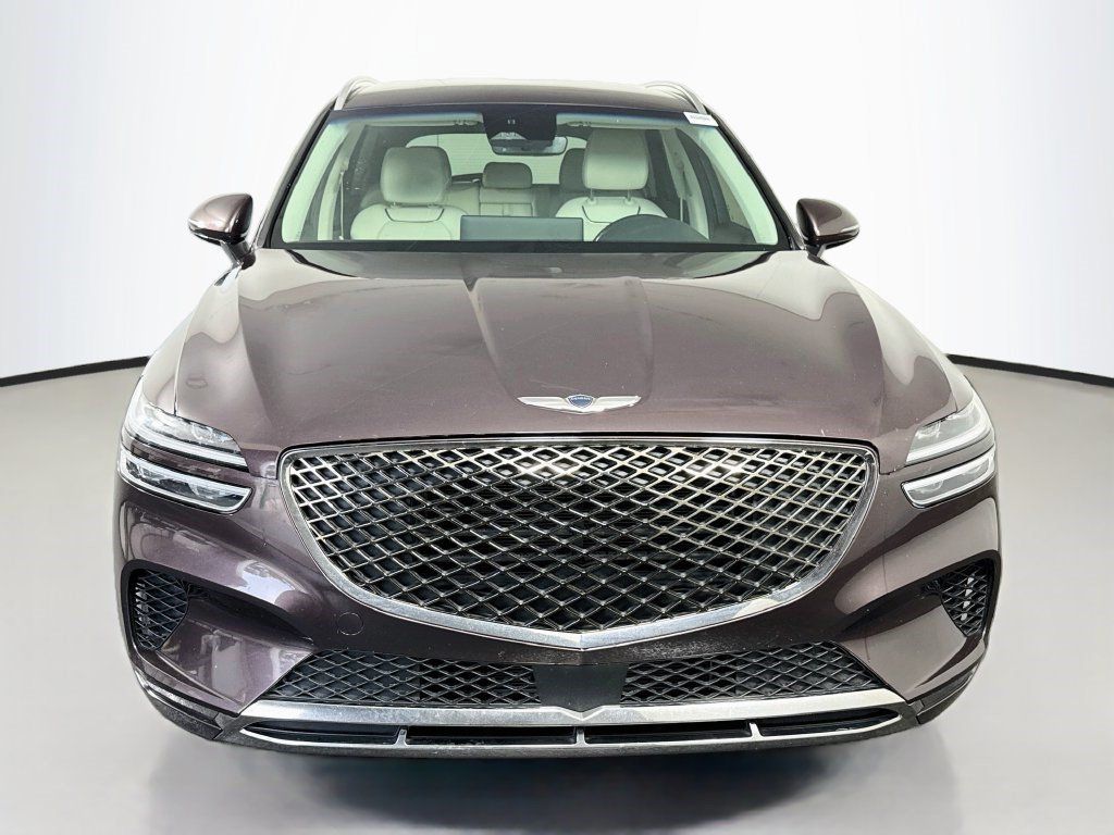 Used 2022 Genesis GV70 2.5T AWD/4WD image 2
