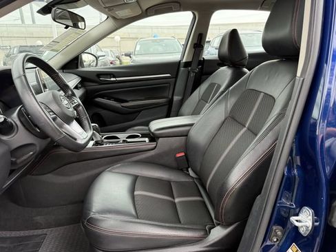 Used 2024 Nissan Altima 2.5 SR FWD image 23