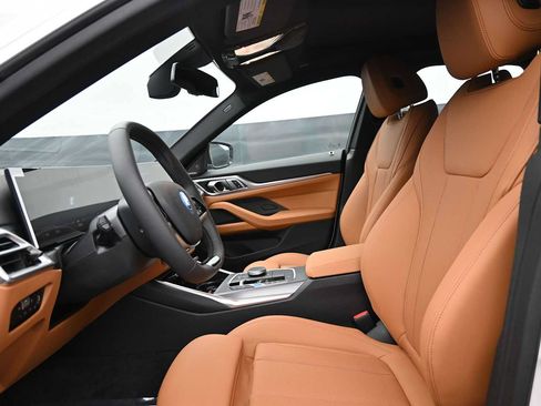 New 2026 BMW i4 eDrive40 w/ Premium Package RWD image 10