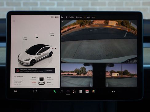 Used 2023 Tesla Model 3 Standard Range RWD image 39