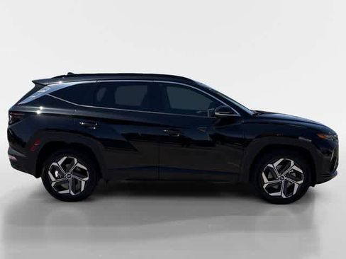 Certified 2023 Hyundai Tucson Limited AWD/4WD image 6