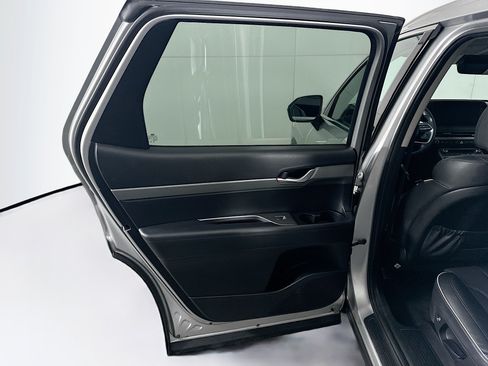 Used 2025 Hyundai Palisade SEL FWD image 25
