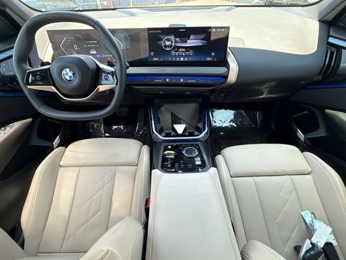 Used 2025 BMW X3 xDrive30i w/ Convenience Package AWD/4WD image 19