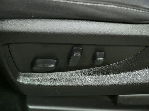 Used 2018 Chevrolet Silverado 1500 LT w/ LT Eassist Package image 46