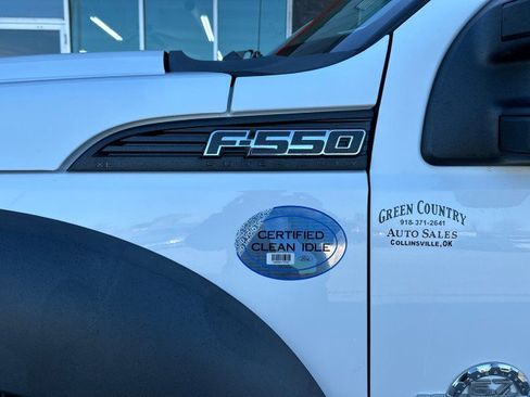 Used 2015 Ford F550 2WD Crew Cab Super Duty image 15