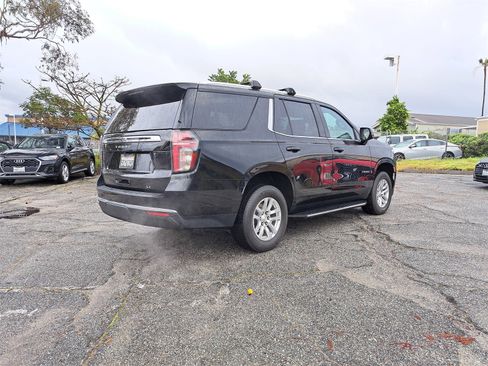 Used 2022 Chevrolet Tahoe LT w/ Luxury Package image 3