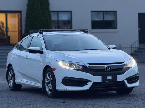 Used 2018 Honda Civic LX image 3