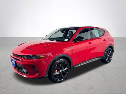 Used 2024 Dodge Hornet R/T Plus image 2