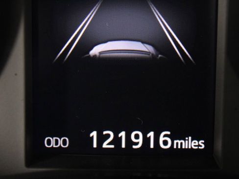 Used 2018 Toyota Corolla SE image 23