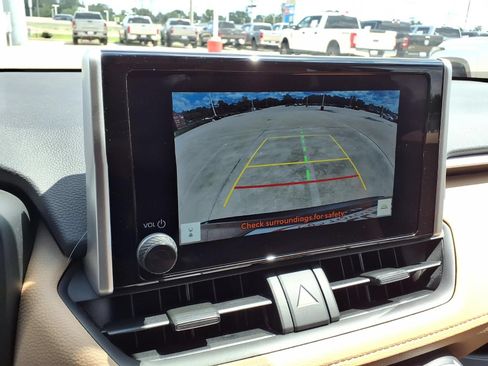 Certified 2025 Toyota RAV4 LE AWD/4WD image 13