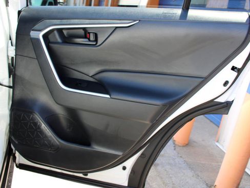 Used 2023 Toyota RAV4 LE AWD/4WD image 40