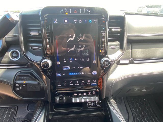 Used 2023 RAM 3500 Limited AWD/4WD image 16