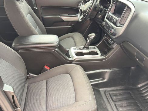 Used 2022 Chevrolet Colorado LT w/ Fleet Safety Package RWD image 23