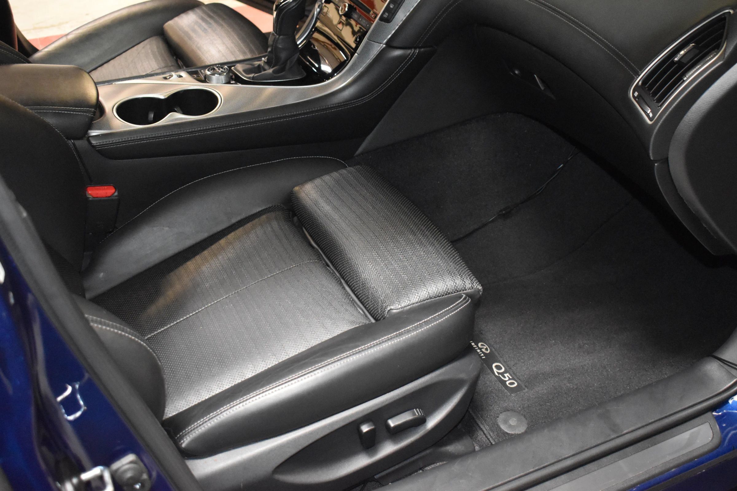 Used 2018 INFINITI Q50 Sport AWD/4WD image 16
