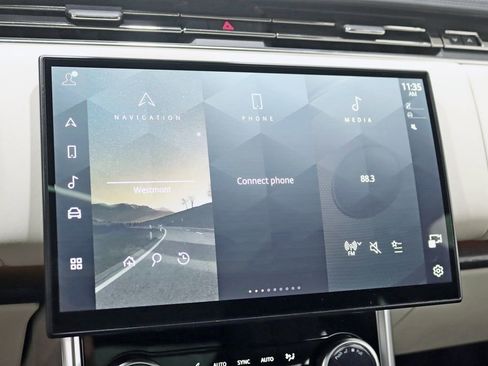 Used 2023 Land Rover Range Rover Long Wheelbase SE AWD/4WD image 19