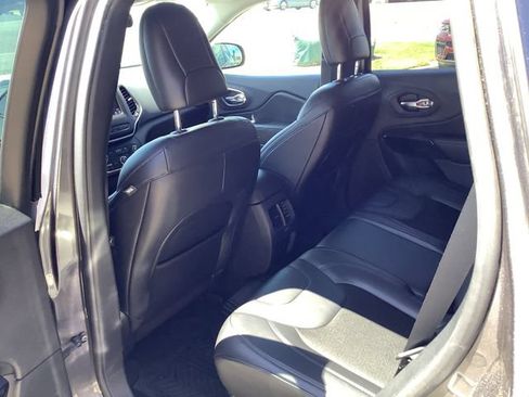 Used 2020 Jeep Cherokee Latitude Plus FWD image 21