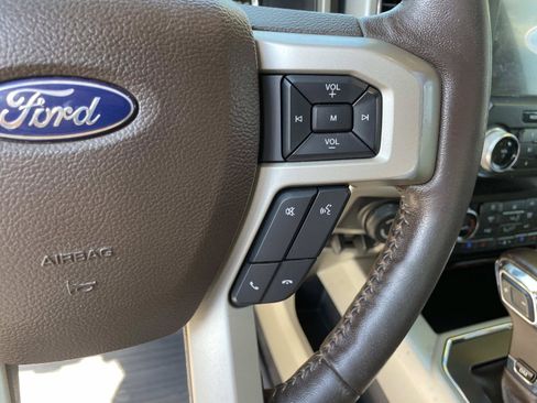 Used 2019 Ford F150 Lariat w/ Equipment Group 502A Luxury AWD/4WD image 23