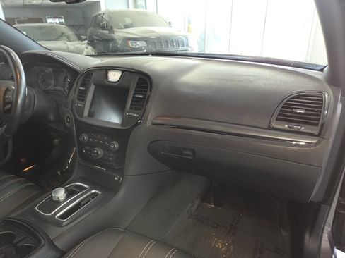 Used 2015 Chrysler 300 S w/ 300S Premium Group RWD image 27