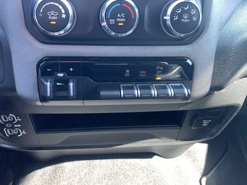 Used 2021 RAM 2500 Tradesman AWD/4WD image 30