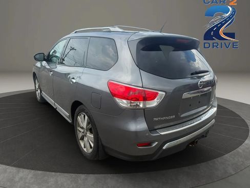 Used 2016 Nissan Pathfinder Platinum w/ Family Entertainment Package AWD/4WD image 8