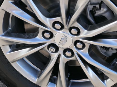 Certified 2023 Cadillac XT5 Premium Luxury FWD image 11