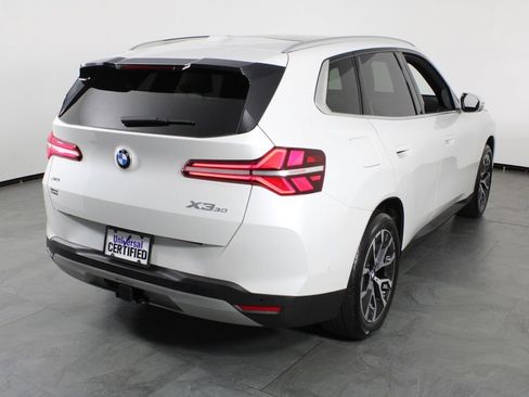 Used 2025 BMW X3 xDrive30i w/ Premium Package AWD/4WD image 3