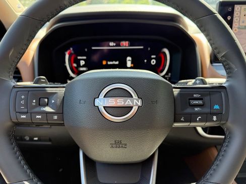 Used 2026 Nissan Rogue Platinum AWD/4WD image 29