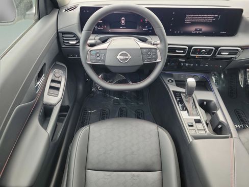 New 2026 Nissan Sentra SR w/ SR Premium Package image 15