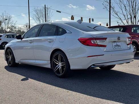 Used 2022 Honda Accord Touring image 11