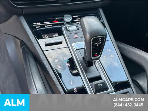 Used 2022 Porsche Cayenne S image 37